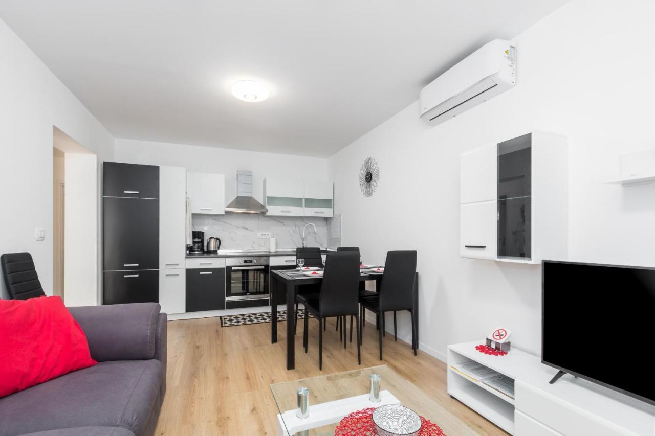 דירות Apartman Porec Center Sea מראה חיצוני תמונה